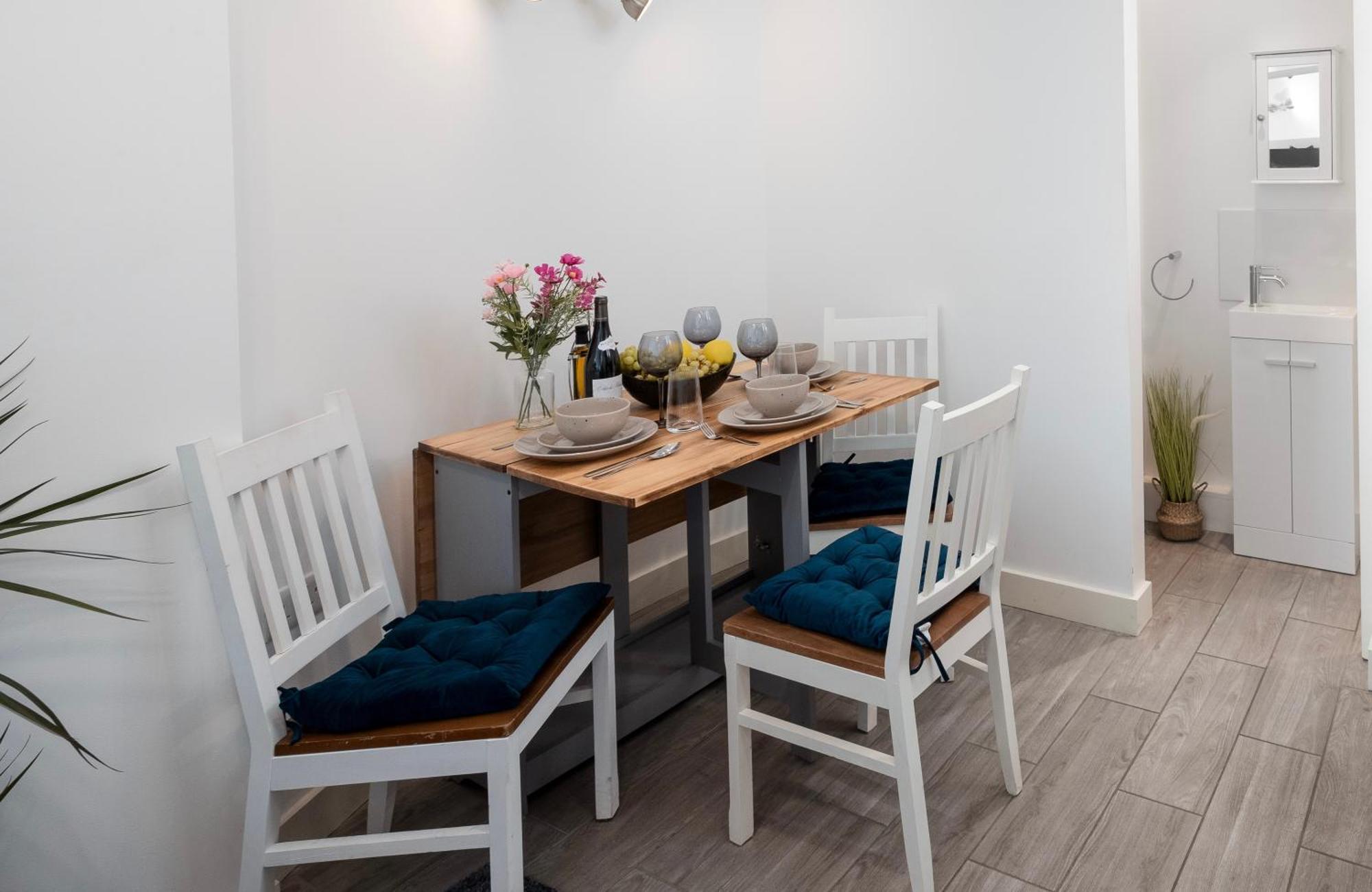 Charming Apartment In The Heart Of Pimlico ลอนดอน ภายนอก รูปภาพ